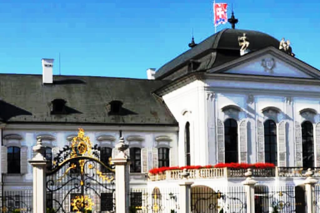 Diamond Residence In Old Town With Free Parking Bratislava Dış mekan fotoğraf