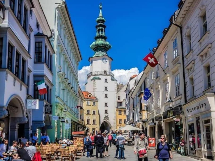 Diamond Residence In Old Town With Free Parking Bratislava Dış mekan fotoğraf