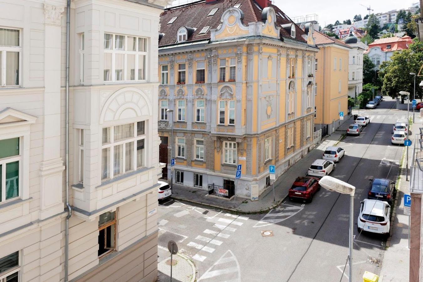 Diamond Residence In Old Town With Free Parking Bratislava Dış mekan fotoğraf