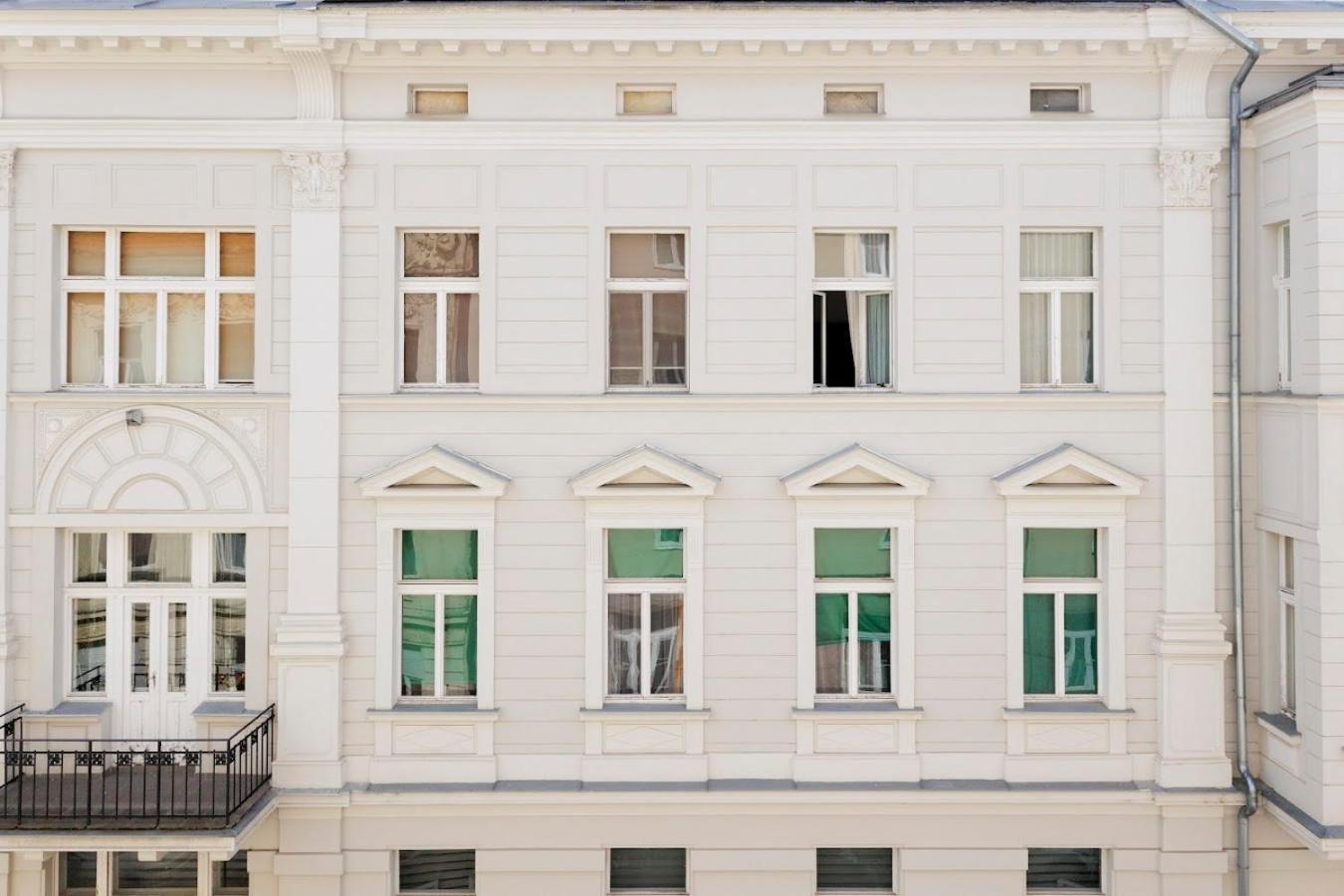 Diamond Residence In Old Town With Free Parking Bratislava Dış mekan fotoğraf